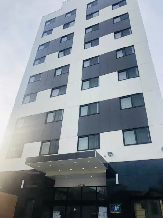 LIC Plaza Hotel Отели рядом с достопримечательностью «I-Ам-Парк»