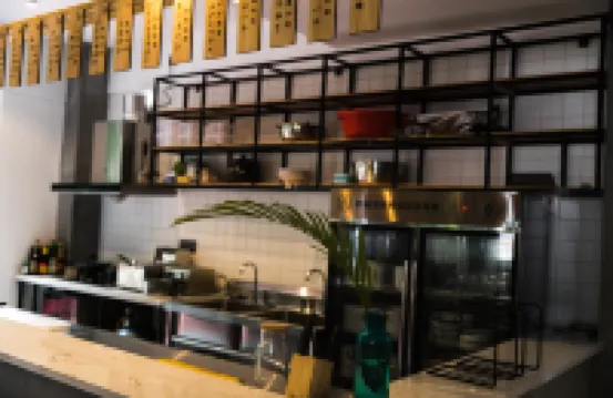 Lanhai Xiaozhu Hostel