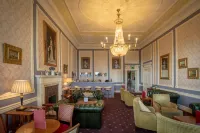Hazlewood Castle & Spa - bars