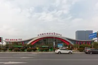 Ling Shang Hotel (Yiwu International Trade City)