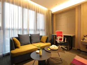 Maple, Longyan, Wanda Plaza