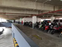 Ibis Pontianak City Center - Bãi đậu xe