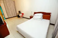 Everest Hostel