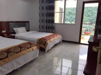 Sidong Biyuan Hotel Hotels near Sidonggou Senic Spot