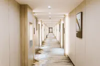 清沐精選酒店（鎮江丹徒南站寶龍廣場店） - 2星級