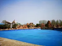Longwan Hot Spring Hotel - Pools