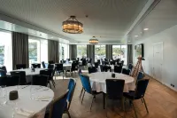 Mandal Hotel - 4-Star