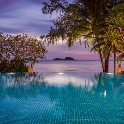 Barali Beach Resort Koh Chang Hôtels à proximité de : Cascade de Khiri Phet Waterfall