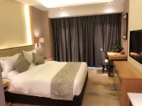 Meiyu International Hotel - parking