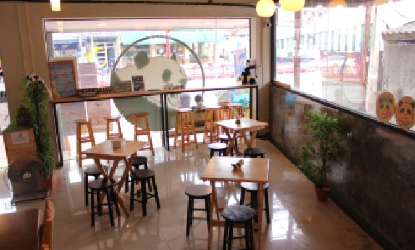 MAD Panda Hostel Hua Hin