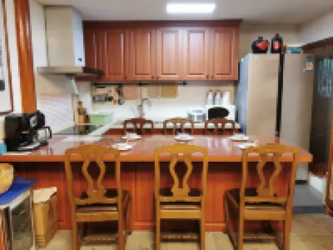 Tongli Ancient Town Shuyige Homestay