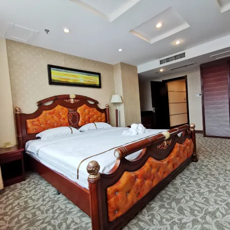 Zhao Ri International Hotel