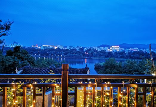 Peng Lai Ju Homestay Hotel Overview