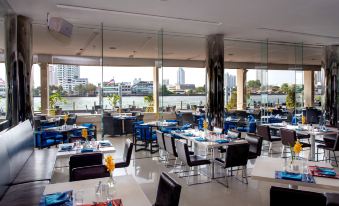 Ramada Plaza by Wyndham Bangkok Menam Riverside