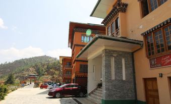 Bhutan Silverpine Resort