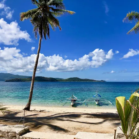 Sunset Cove Beach & Dive Resort