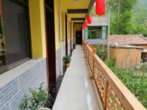 Tanchang.Guan'egou Minghu lnn
