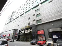 卓展天天ホテル（長春火車站人民広場） 般若寺周辺のホテル