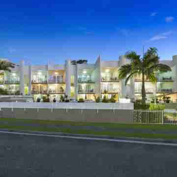 Kirra Palms Holiday Apartments Hotel Exterior