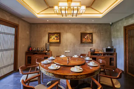 Wuyi Mountain Tea Yinshanfang (Wuyi Mountain Scenic Area Lantangqiao Branch) Отели рядом с достопримечательностью «Tianxin Yongle Temple»