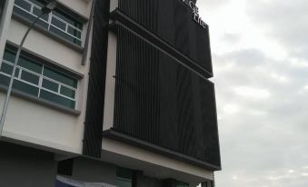 The Leverage Lite (Kuantan)