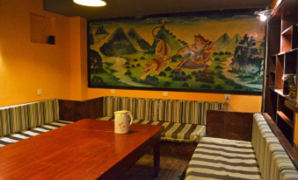 Kangsang Youth Hostel (Potala Palace Jokhang Temple)