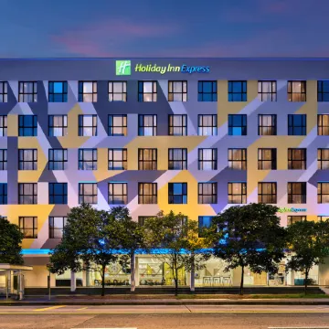 Holiday Inn Express SINGAPORE SERANGOON by IHG Отели рядом с достопримечательностью «Торговый центр Mustafa»
