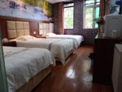 剑阁姜太公客栈 - 三人间