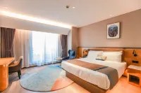 SKYBIRD Hotel (Shanghai Hongqiao Airport & National Exhibition and Convention Center)