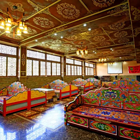 Danba Arong Folk Custom House