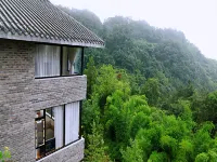 manyebieyuan Hotels near Bifengxia Wildlife Park