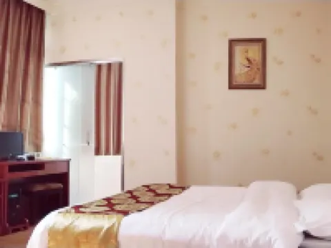 Xingfu Hotel Hotels near Sanping Temple
