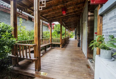 Longyannanqianfujiudian Отели рядом со станцией Yongding Railway Station