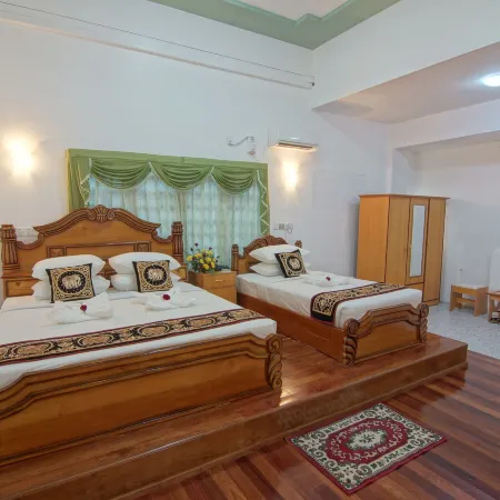 Hotel Mandalay Отели рядом с достопримечательностью «Магазин Джадэ»