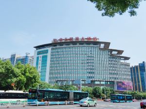 Zhongtian Phoenix Hotel (Changzhou Dinosaur Park Global Harbor)