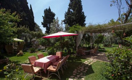 Chateau des Oliviers Boutique Hotel - Housity