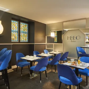 Best Western Premier Hotel Bayonne Etche Ona - Bordeaux Отели рядом с достопримечательностью «Площадь Парламента»