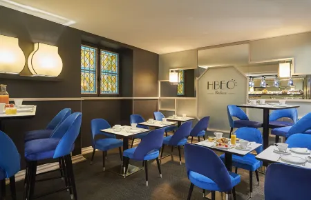 Best Western Premier Hotel Bayonne Etche Ona - Bordeaux Отели рядом с достопримечательностью «Palais Gallien»