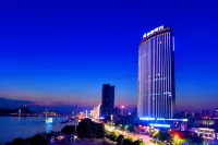 Kerry Select Riverview Hotel (Yichang Wanda Sanxia Tourist Center) Hotel in zona Yichang Port Container