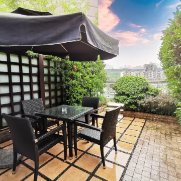 USUM International Hotel Отели рядом с достопримечательностью «Спортивный Центр Гокко»