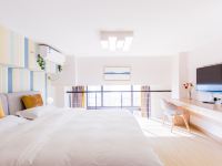兜住公寓(上海川沙地铁站店) - 蓝调两室一厅套房