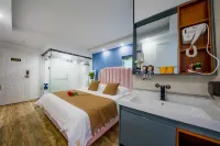 MANN HOTEL