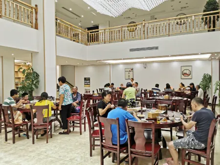 Jianshi Jiulong Minsu Hotel Отели рядом со станцией Gaoping Railway Station