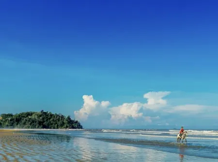 Beringgis Beach Resort & Spa Отели в г. Папар