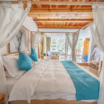 Danba Dianshi · Baoshengju Hostel