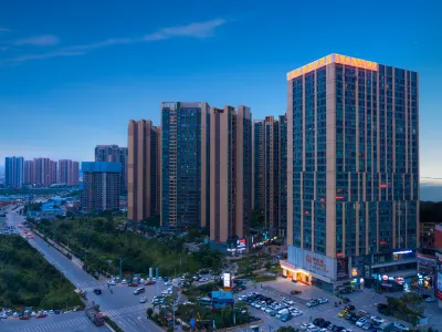 Vienna International Hotel (Kunming Guandu Haile World Shopping Center) Hotels in Century City Area