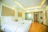 Pu'er Huifeng Hotel (Tea Horse Ancient Town)