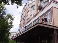 Wenling Junta Business Hotel Hotels near Changyu Dongtian
