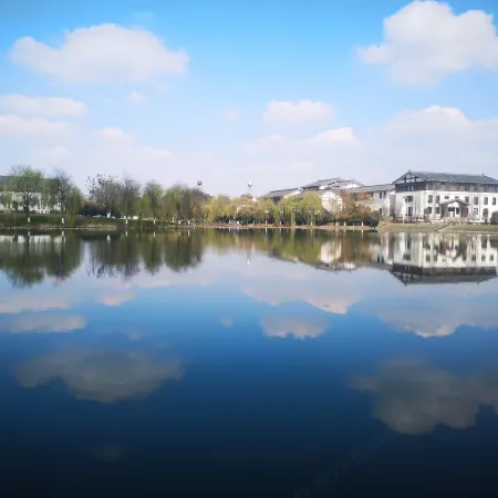 Xunyin Hot Spring Hotel