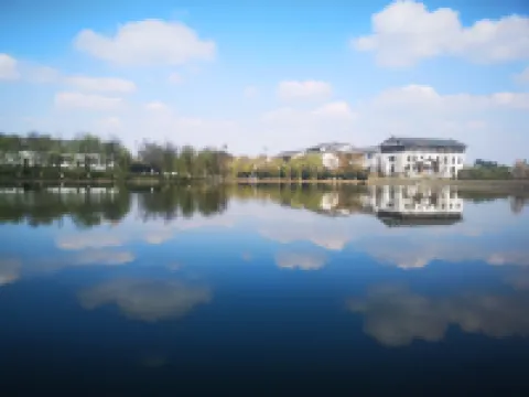 眉山尋隱温泉酒店